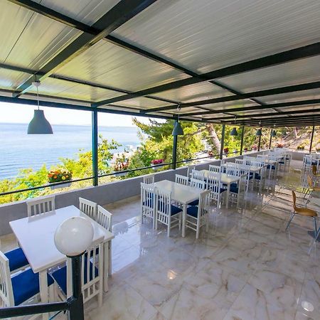 Isi Rooms Vlorë Esterno foto