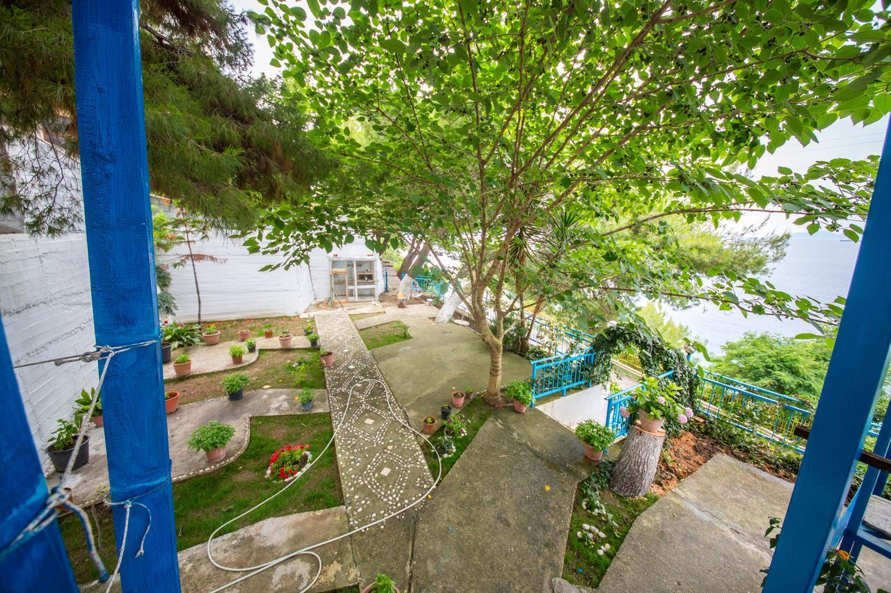 Isi Rooms Vlorë Esterno foto